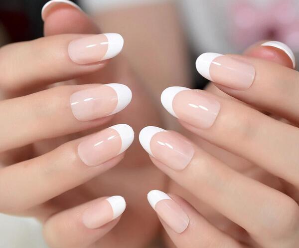 عکس طبیعی کاشت ناخن