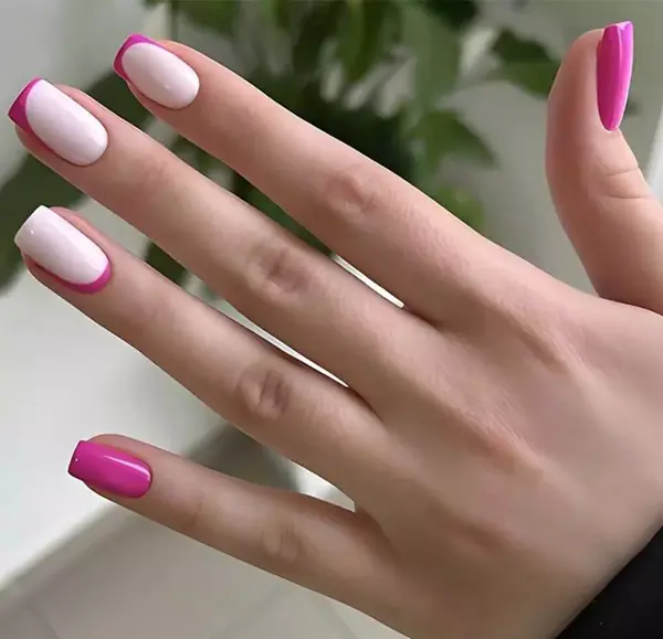 عکس کاشت ناخن فرنچ صورتی
