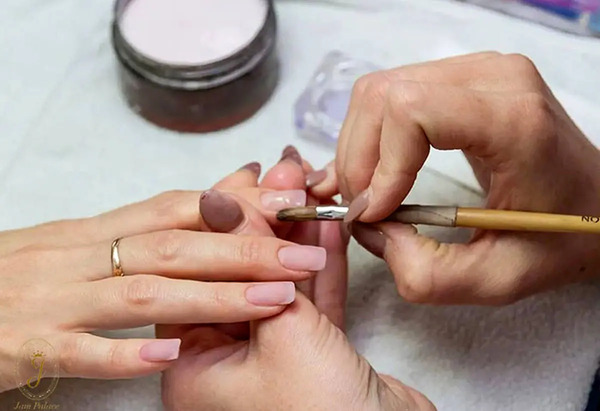 عکس کاشت ناخن خراب شده