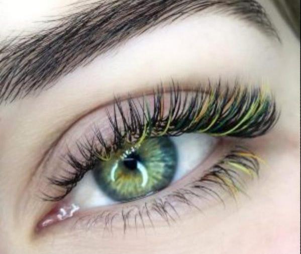عکس کاشت مژه رنگی