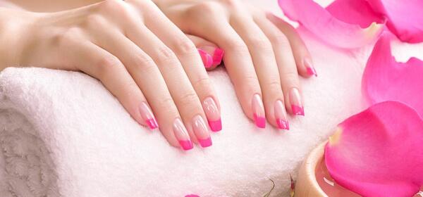 عکس برای تبلیغ کاشت ناخن
