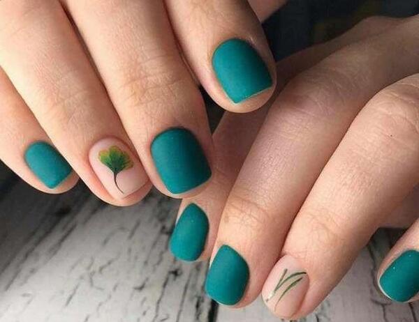 عکس کاشت ناخن دخترانه ابی