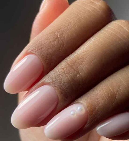 عکس کاشت ناخن دخترانه شیک ساده