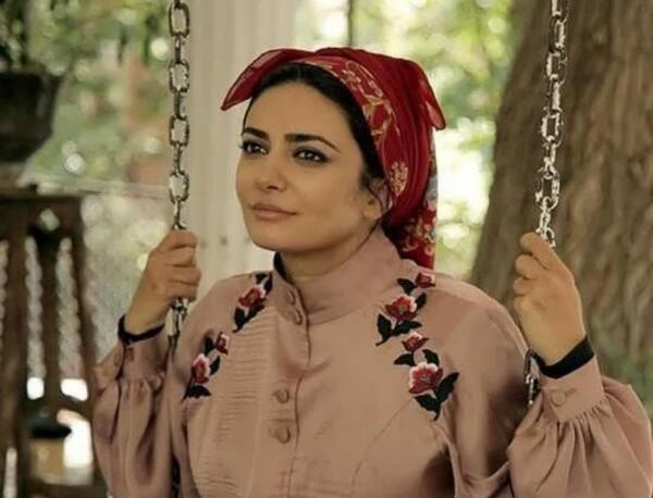عکس کارتون حنا در مزرعه
