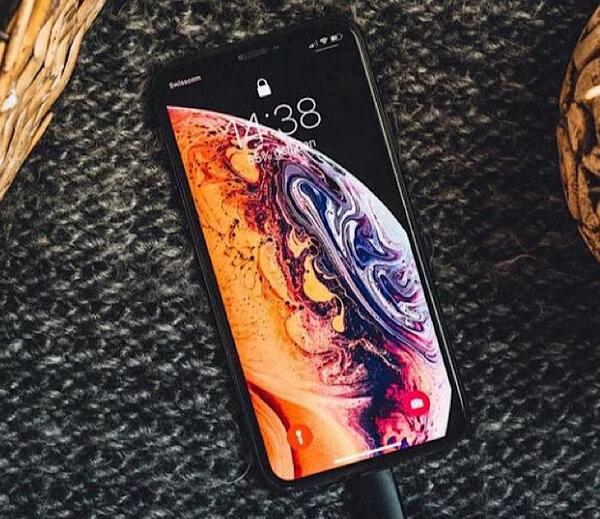 عکس قفل تصویر زمینه