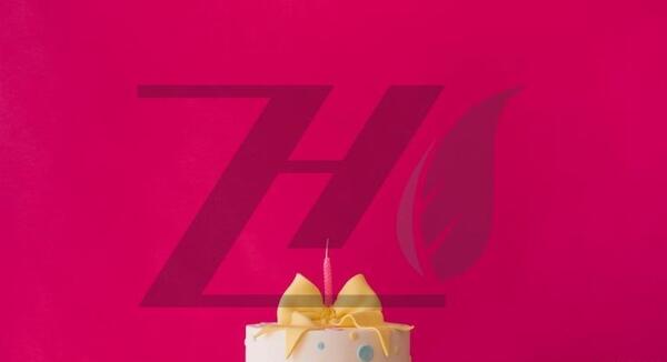 عکس تولد تصویر زمینه