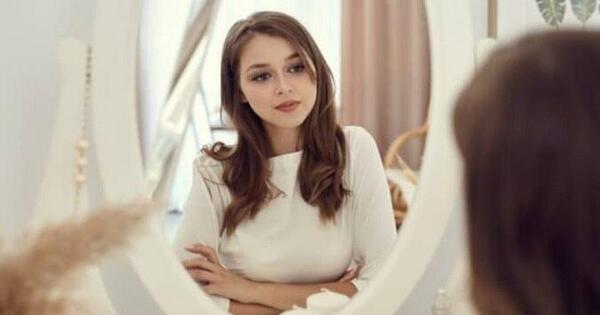عکس تصویر در آینه