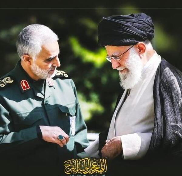 عکس رهبر با حاج قاسم سلیمانی برای پروفایل