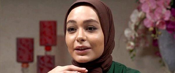 عکس سانیا سالاری در ستایش سه