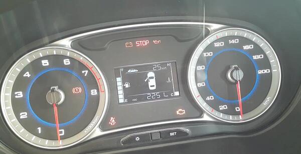 عکس داخل خودرو ساینا s
