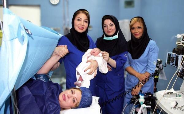 عکس مادر دختری در آتلیه