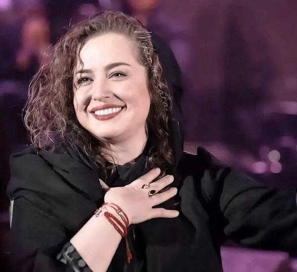عکس مادر مهراب شریفی نیا