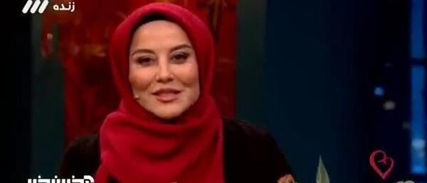 عکس آشا محرابی با مادرش
