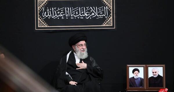 عکس شهید رئیسی با رهبر