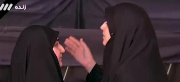 عکس خانواده رئیسی در تشییع جنازه