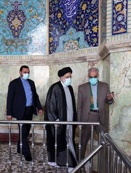 عکس اقای رئیسی در مشهد