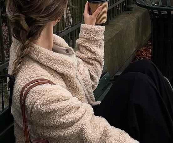 اهنگ رو گردنش گلوبند عکس رضاشاه