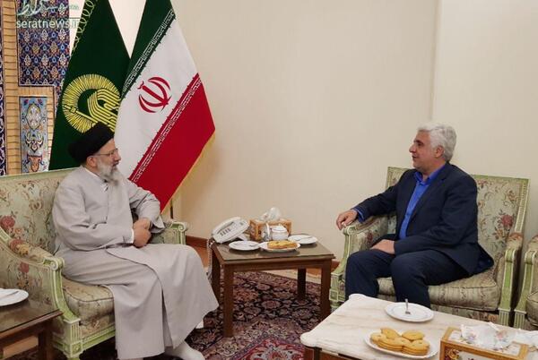 عکس سید ابراهیم رئیسی و رهبر