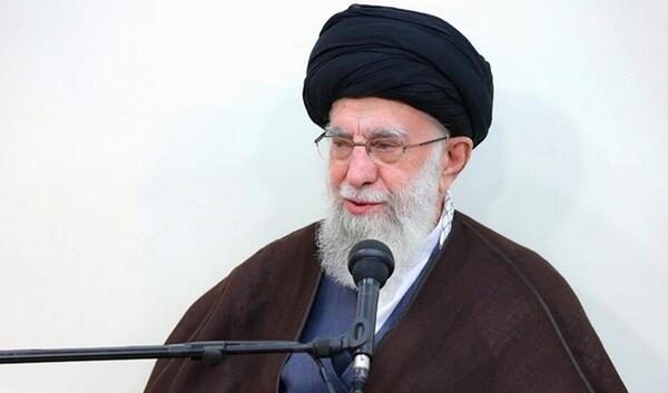 عکس شهید رئیسی و رهبری