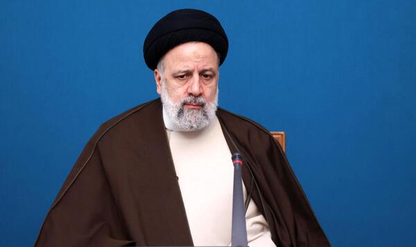 عکس مادر رئیسی و همسرش