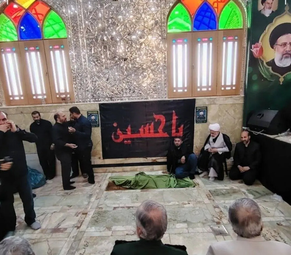 عکس قبر رئیسی و همسرش