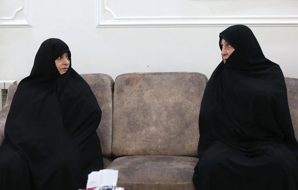 عکس اقای رئیسی و همسرش