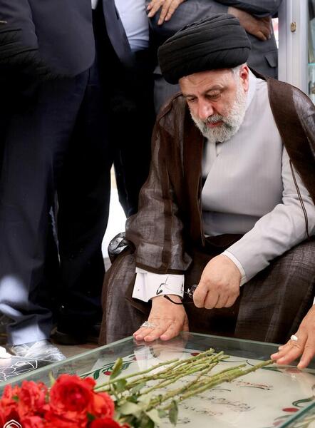 عکس شهید رئیسی و حاج قاسم سلیمانی