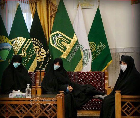 عکس همسر رئیسی و دخترانش