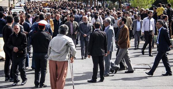 عکس همسر رئیسی در تشییع جنازه
