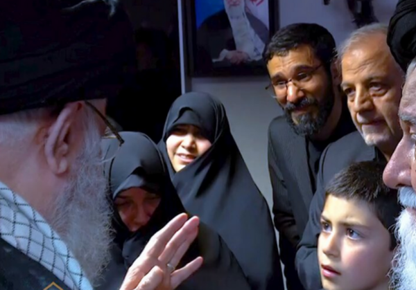 عکس از منزل رئیسی