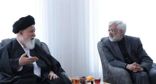 عکس رهبر در منزل رئیسی