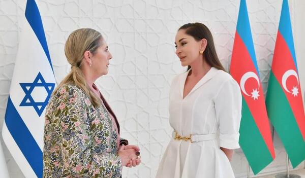 عکس علی اف با رئیسی