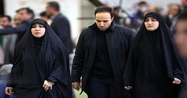 عکس رئیسی با قاسم سلیمانی