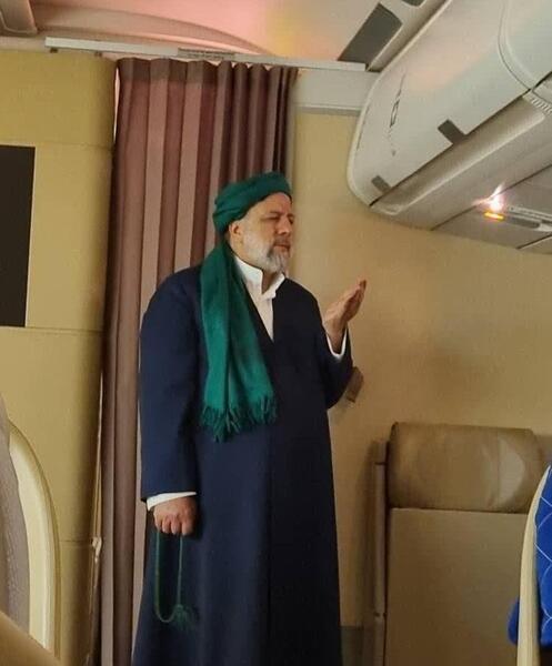 عکس از آقای رئیسی و حاج قاسم