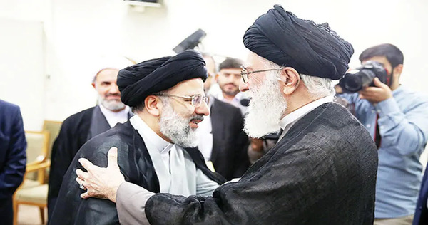 عکس آقای رئیسی و رهبر