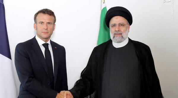 عکس رئیسی با پرچم ایران