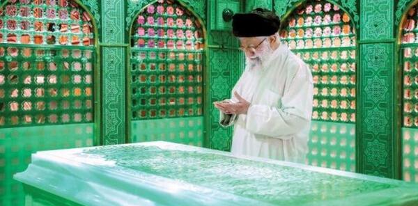 عکس شهید رئیسی و امام خامنه ای