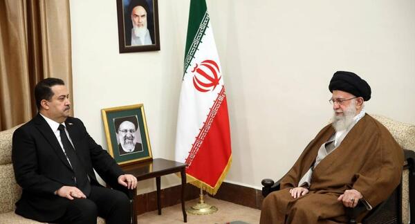 عکس رئیسی در کنار خامنه ای
