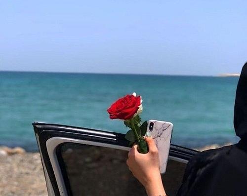 عکس دختر تنها دریا