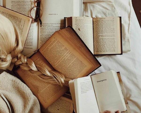 عکس پیش زمینه کتاب