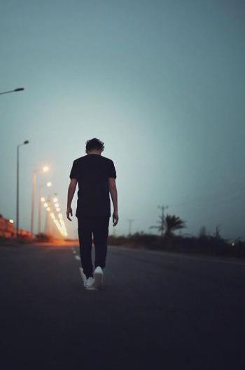 عکس دلتنگی پسرانه بدون متن