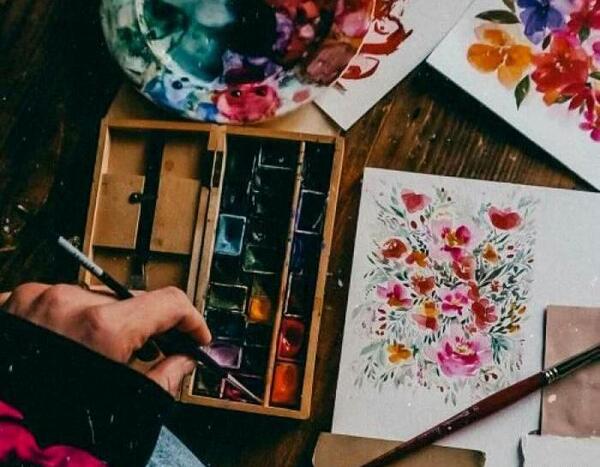 عکس دختر هنرمند برای پروفایل