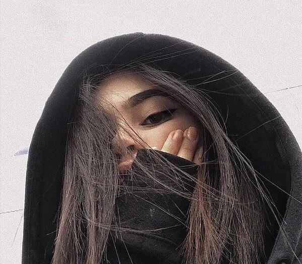 عکس پروفایل دختر لباس مشکی