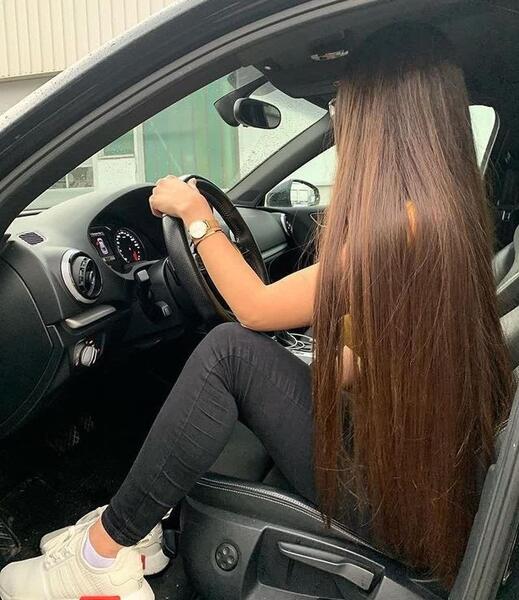 عکس پروفایل دختر لاکچری با ماشین