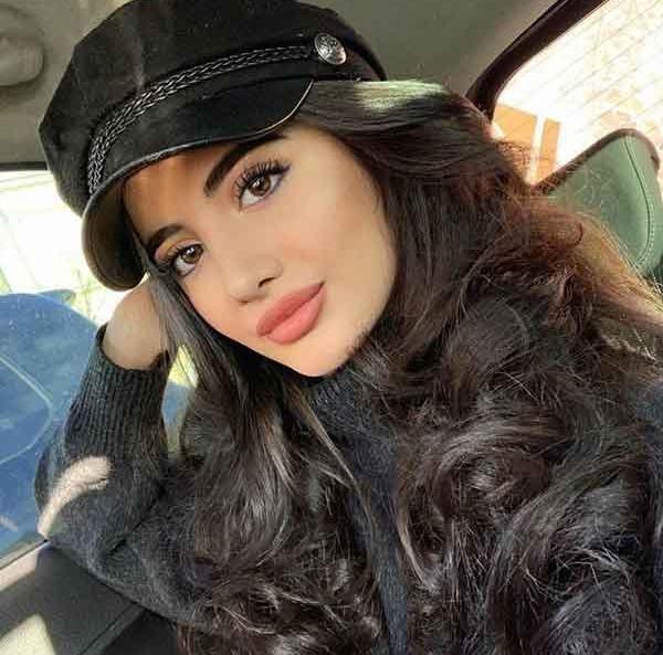 عکس دختر قد بلند خوشتیپ برای پروفایل