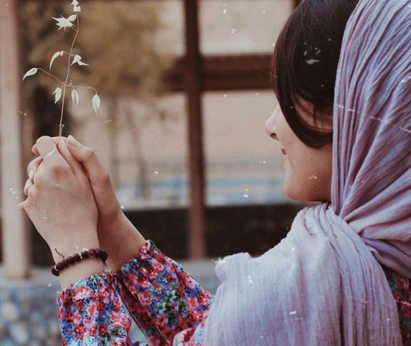 عکس دختر واقعی برای پروفایل عاشقانه
