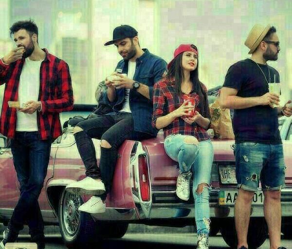 عکس پروفایل گروه دوستانه دختر پسر