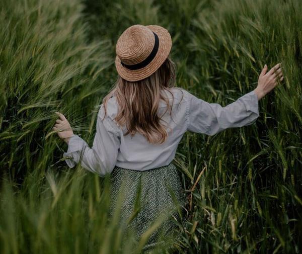دانلود عکس پروفایل دختر از پشت سر