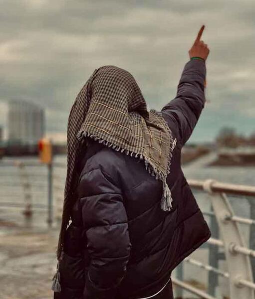 عکس پروفایل دختر با چاقو
