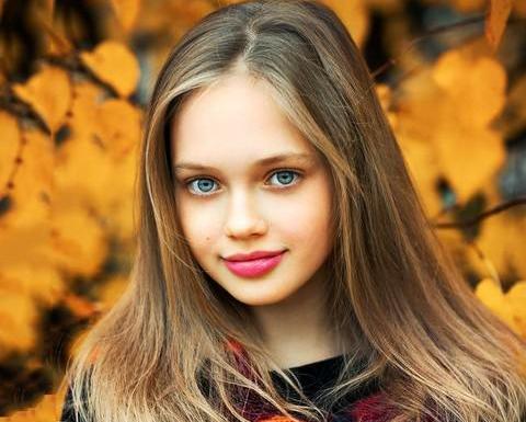 دانلود عکس دختر جوان برای پروفایل